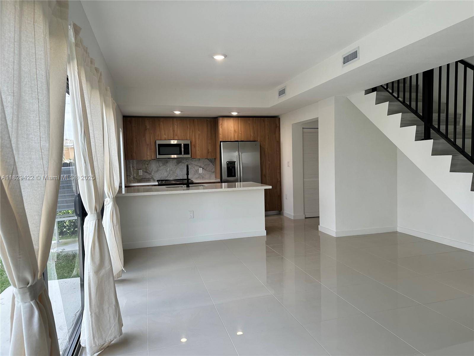 307 NW 13th Pl, Florida City, FL 33034