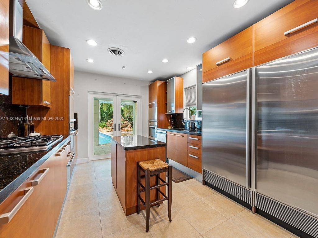 Pinecrest, FL 33156,13530 SW 77 Ave