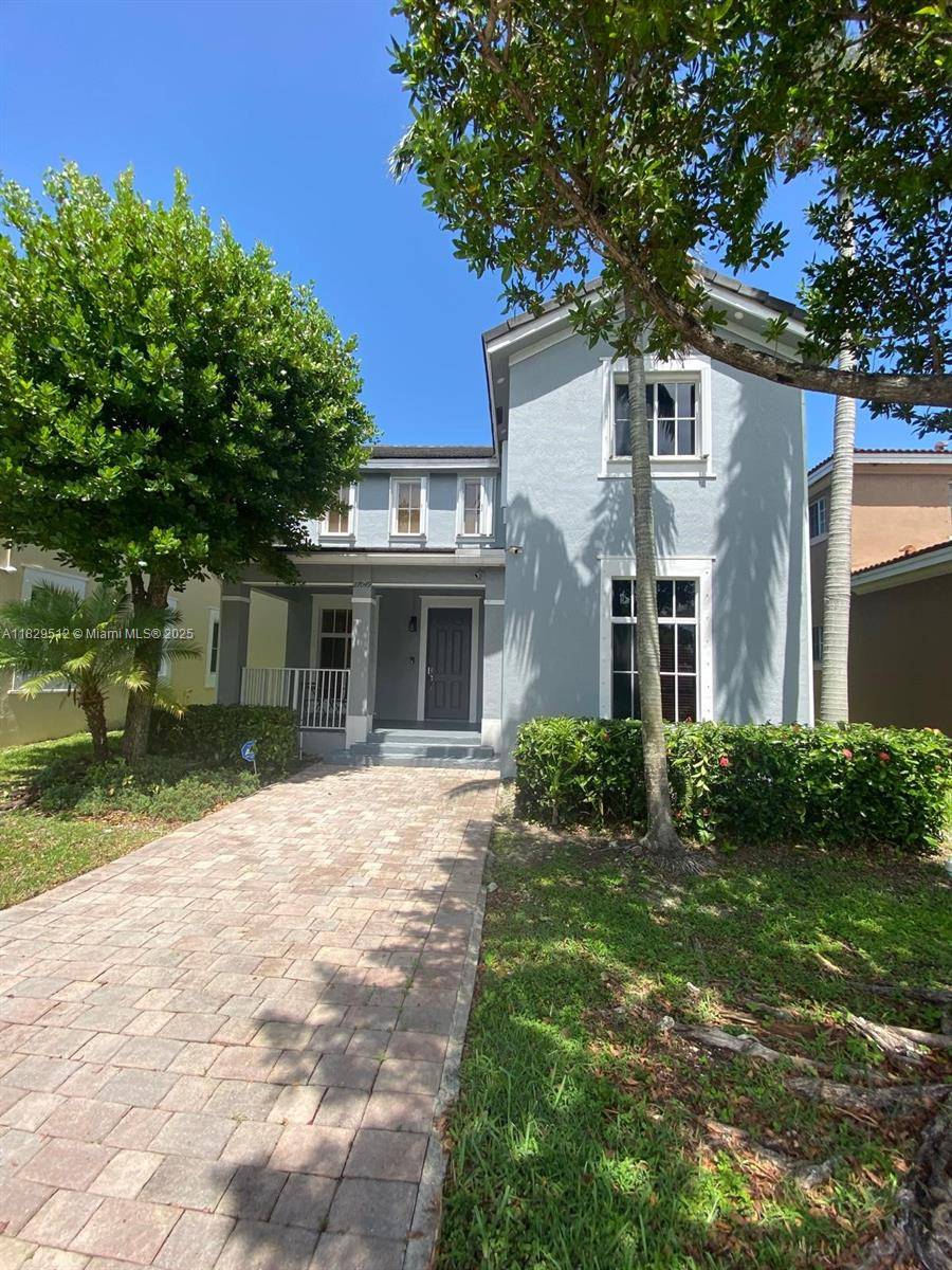 27049 SW 142nd Ave, Homestead, FL 33032