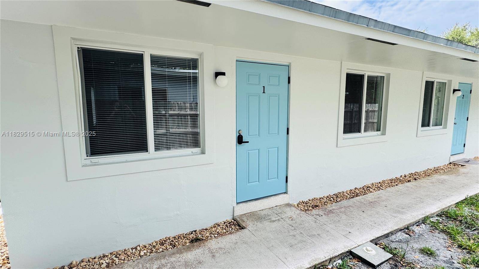 Fort Lauderdale, FL 33316,718 SE 13th St #1