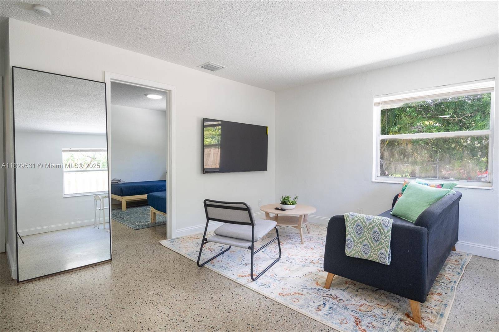 Fort Lauderdale, FL 33312,605 SW 14th Ter #4