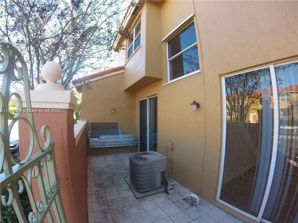 Pembroke Pines, FL 33025,700 SW 106th Ave #2007
