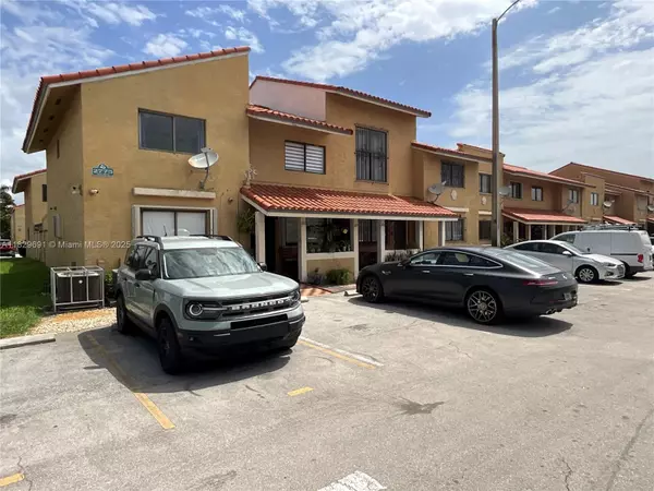 2775 W 62nd St #207, Hialeah, FL 33016