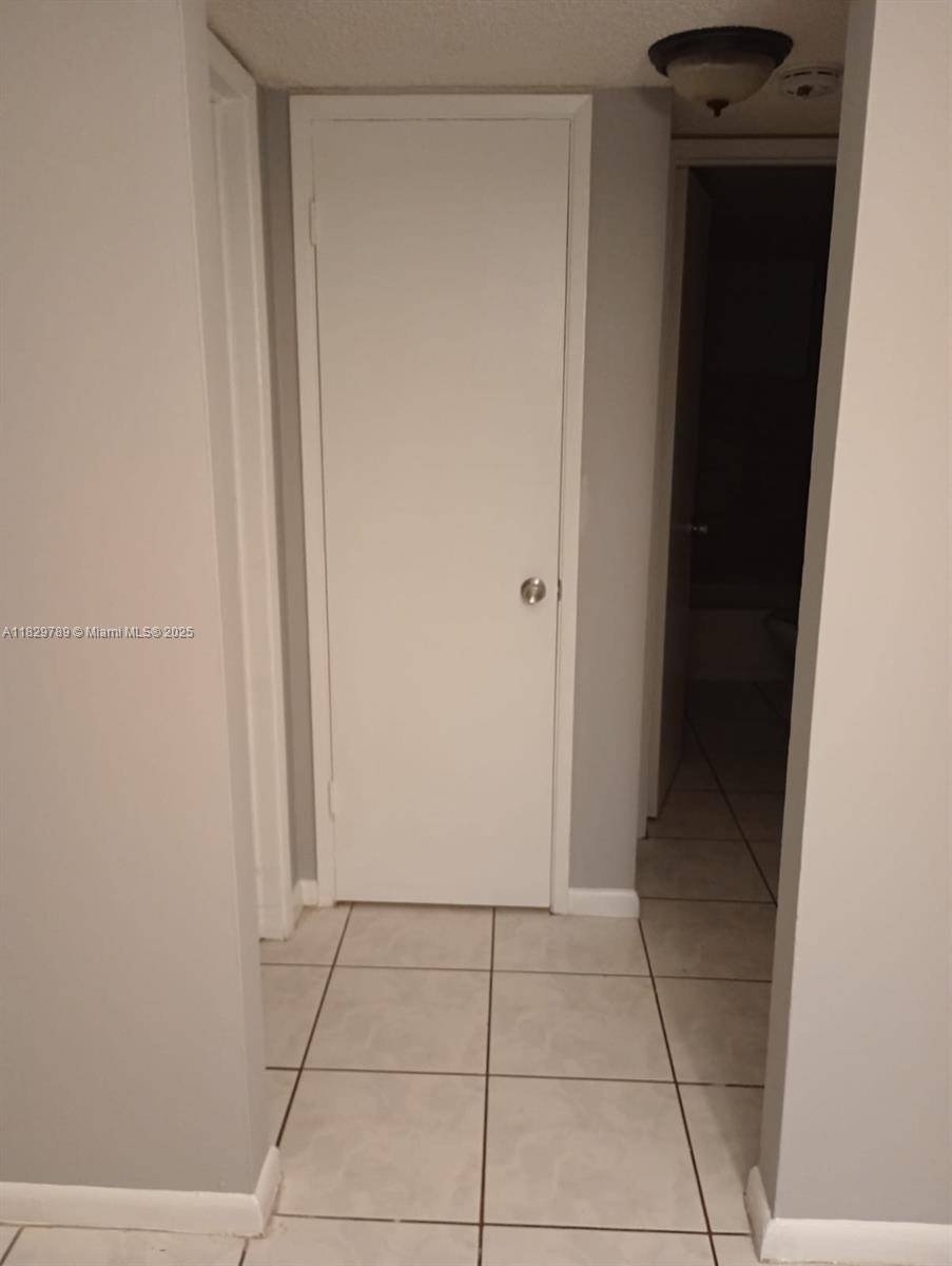 North Lauderdale, FL 33068,1201 SW 50th Ave #211-4