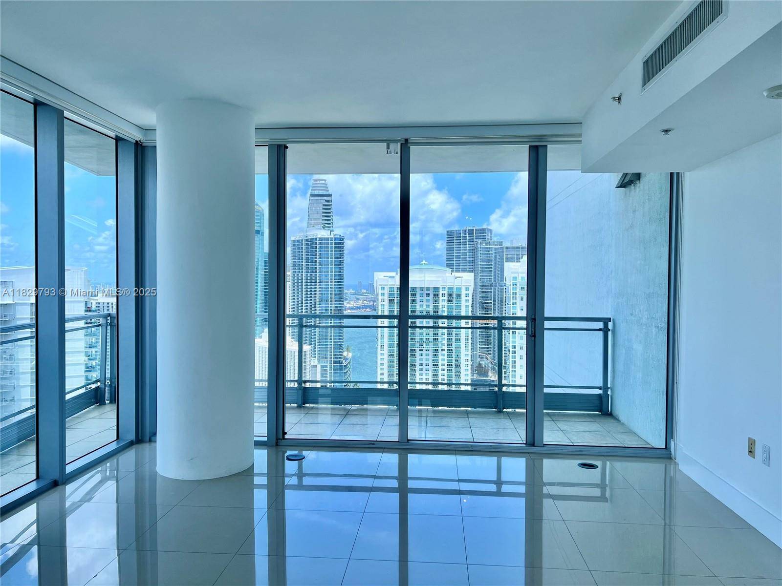 Miami, FL 33130,92 SW 3rd St #4410