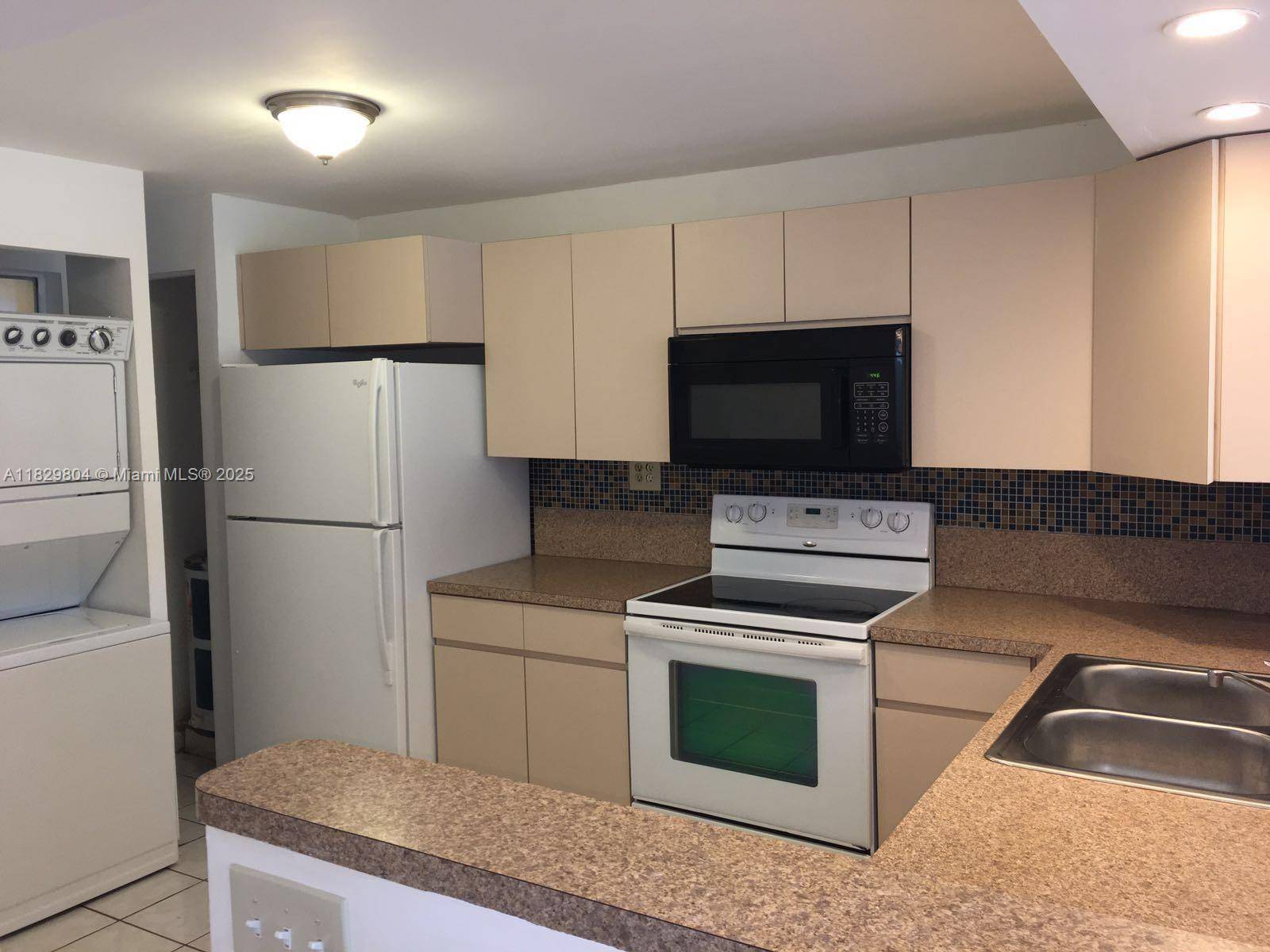 Tamarac, FL 33321,8060 N Colony Cir N #106