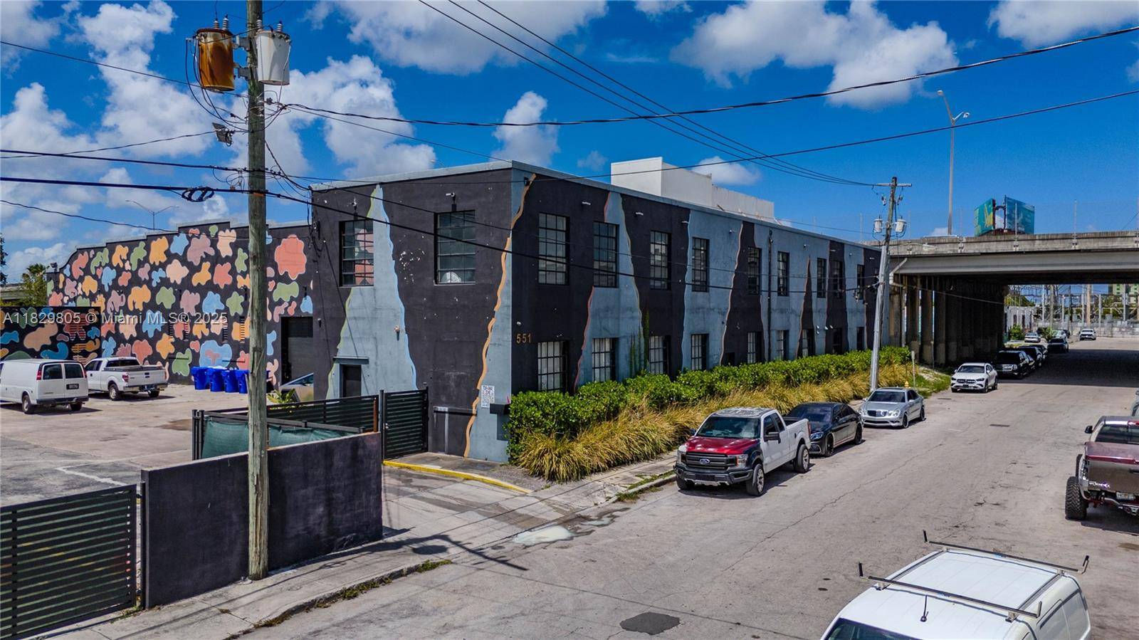Miami, FL 33150,551 NW 72nd St #2A