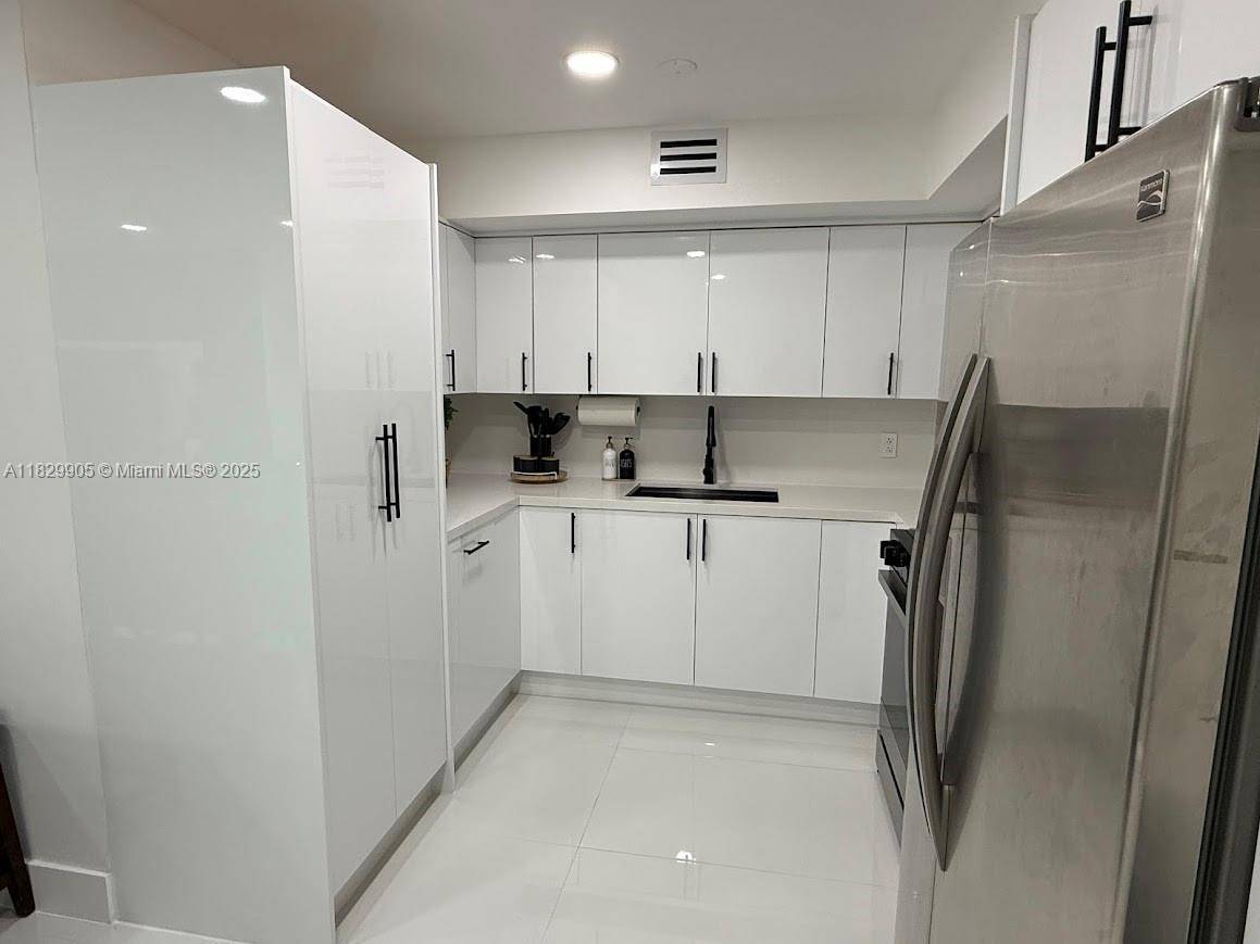 Hialeah, FL 33012,6070 W 19th Ave #107