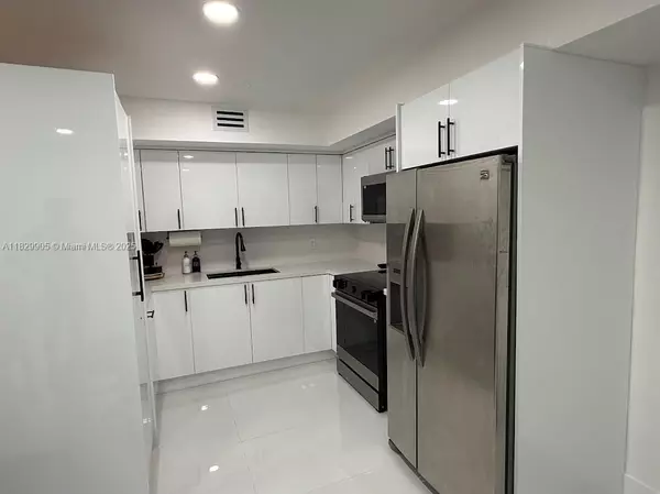 Hialeah, FL 33012,6070 W 19th Ave #107