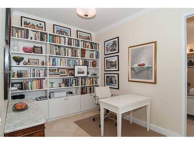 Miami, FL 33130,185 SW 7 ST #4404