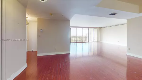 Miami, FL 33181,11113 Biscayne Blvd #2056