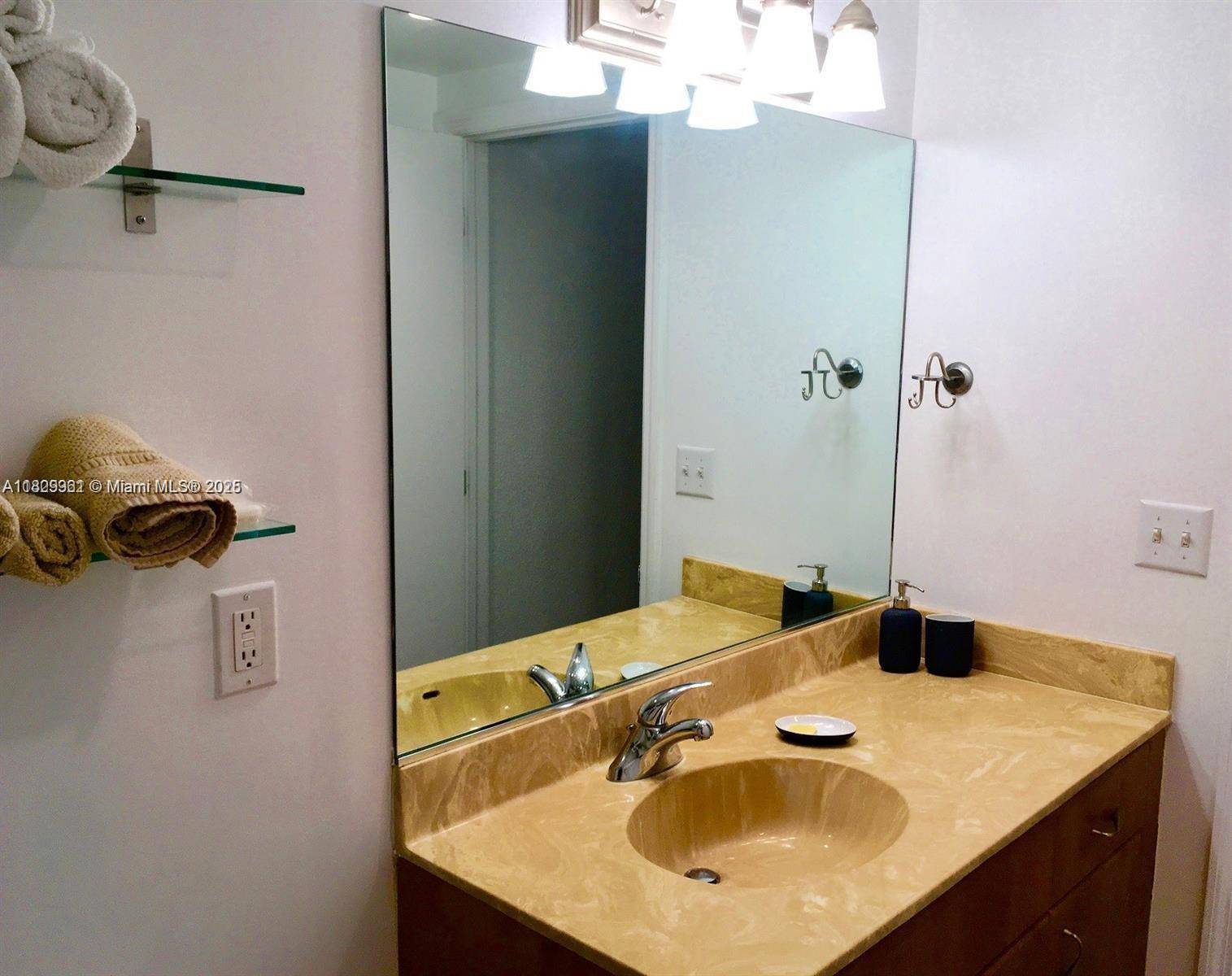 Miami Beach, FL 33141,401 69th St #1103