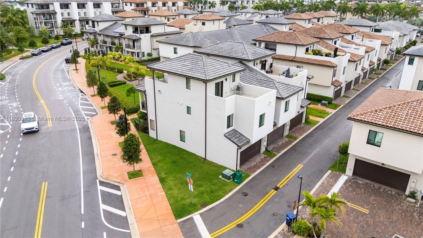 Doral, FL 33166,4413 NW 83rd Path
