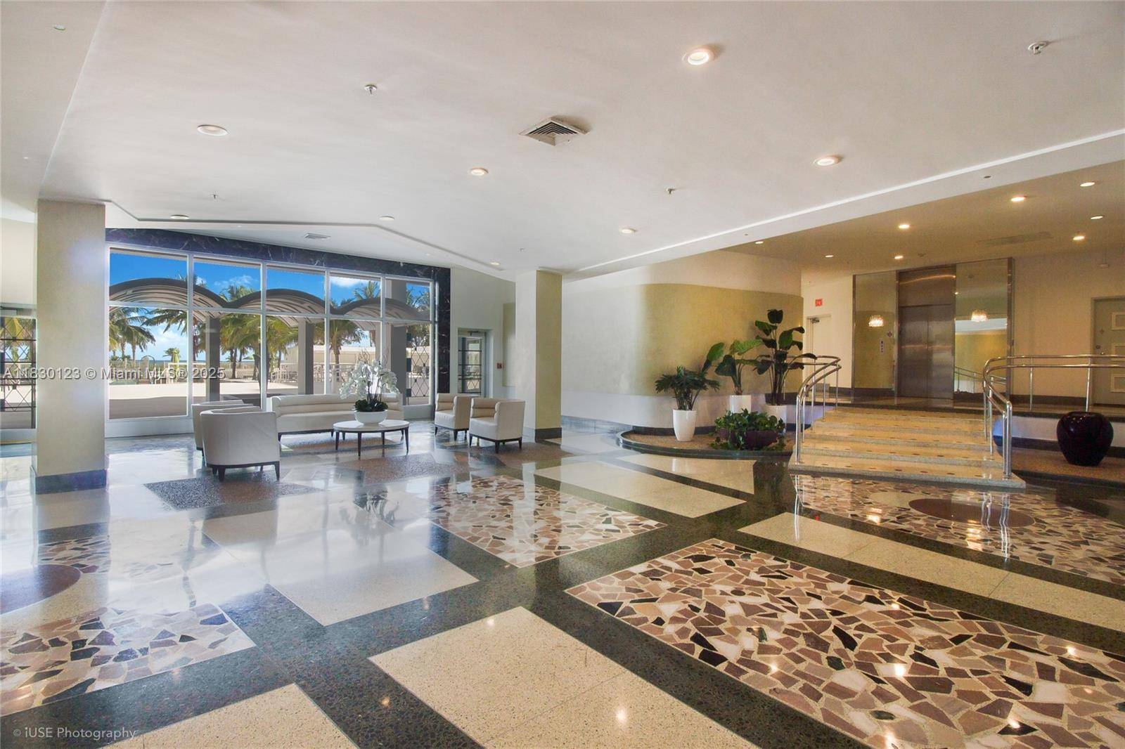 Miami Beach, FL 33140,4925 Collins Ave #6G