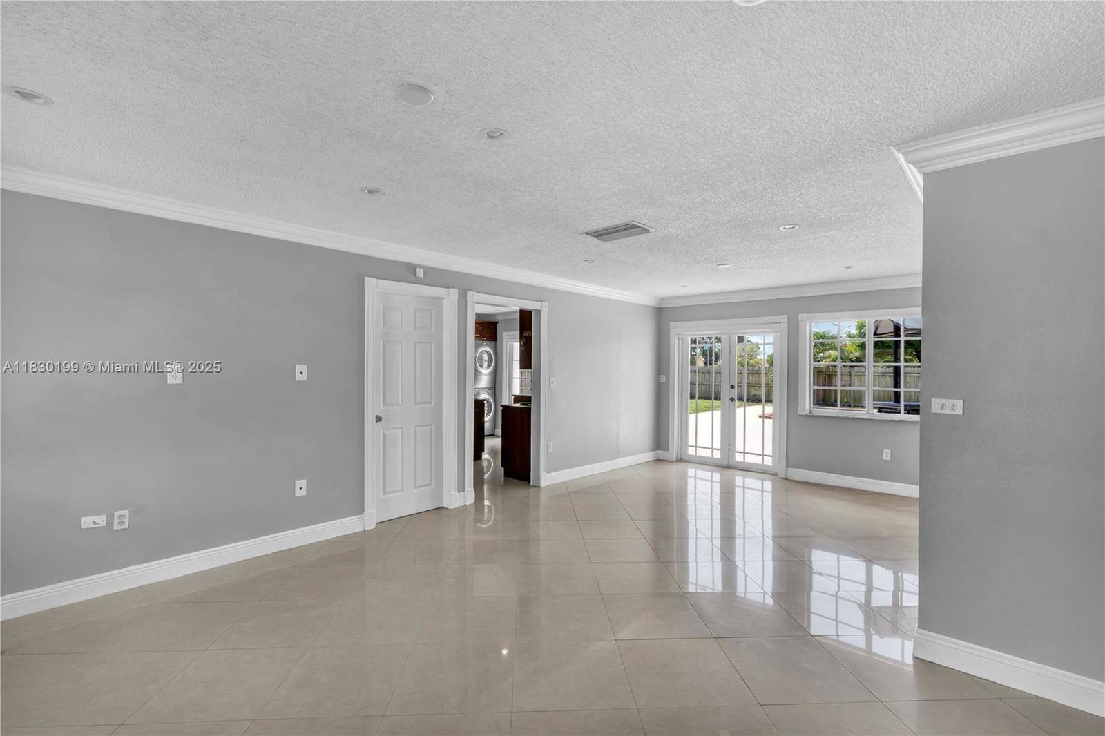 Miami, FL 33173,10700 SW 63rd St #10700
