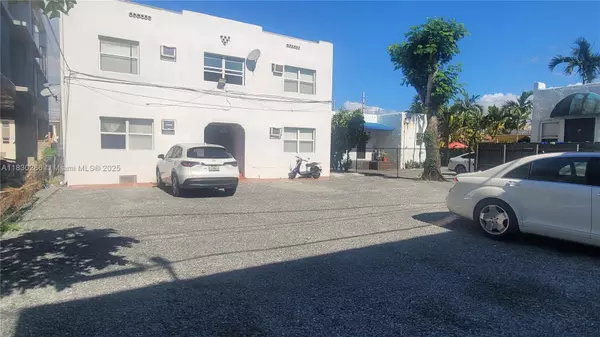 Miami, FL 33135,1322 SW 7th St #5