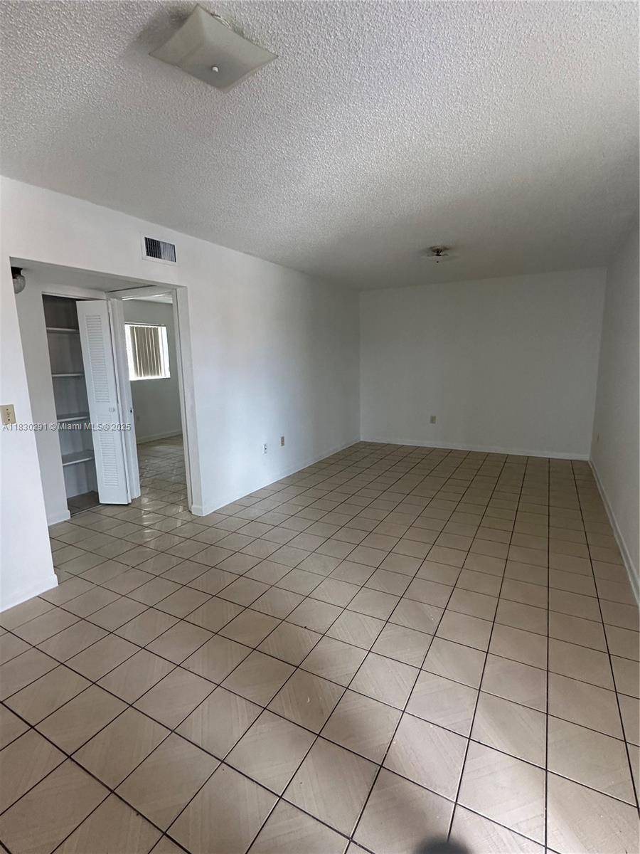 Hialeah, FL 33010,120 W 9th St #102