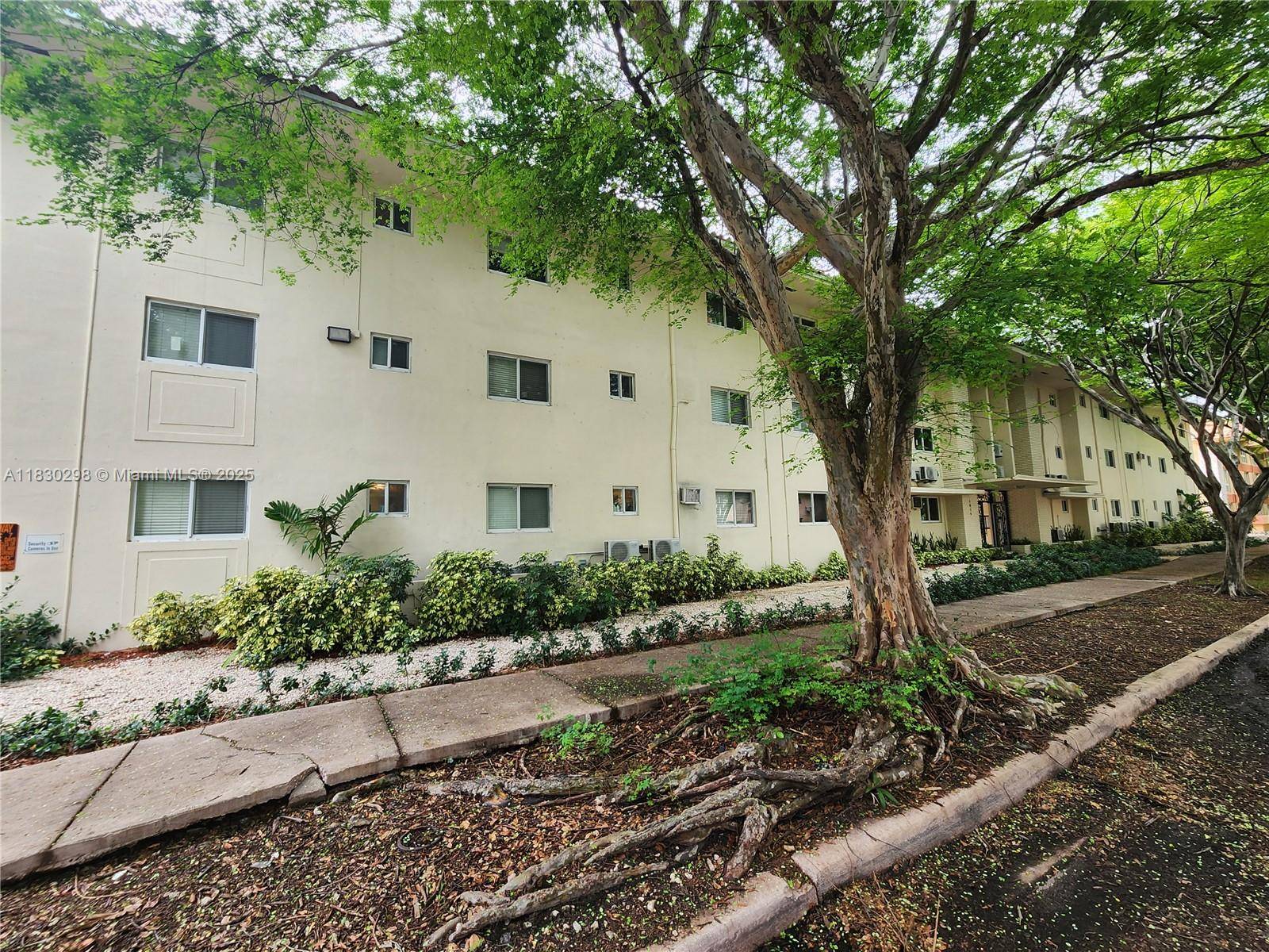 1014 Salzedo St #304, Coral Gables, FL 33134