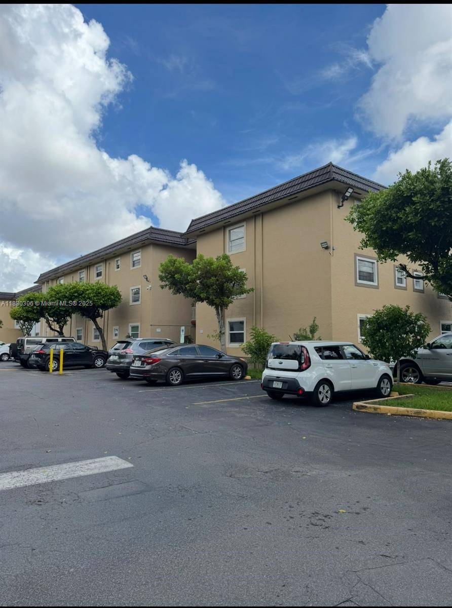 4655 Palm Ave #229, Hialeah, FL 33012