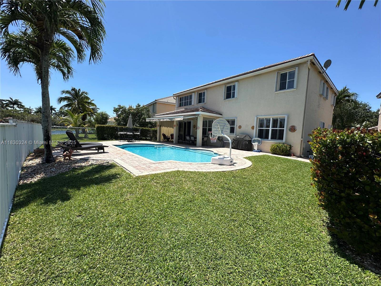 Weston, FL 33331,3844 Falcon Ridge Cir
