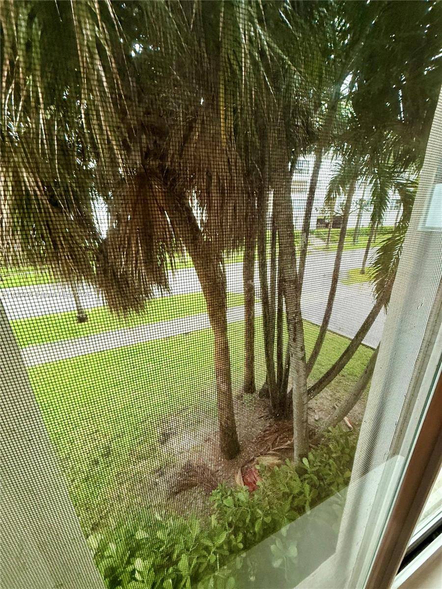 240 Galen Dr #201, Key Biscayne, FL 33149
