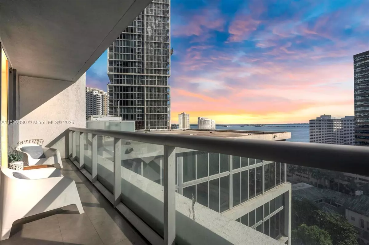 Miami, FL 33131,485 Brickell Ave #1609