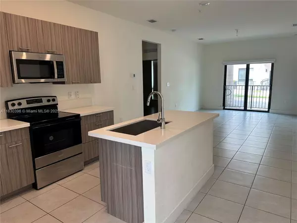 Doral, FL 33166,8265 NW 41 st #104