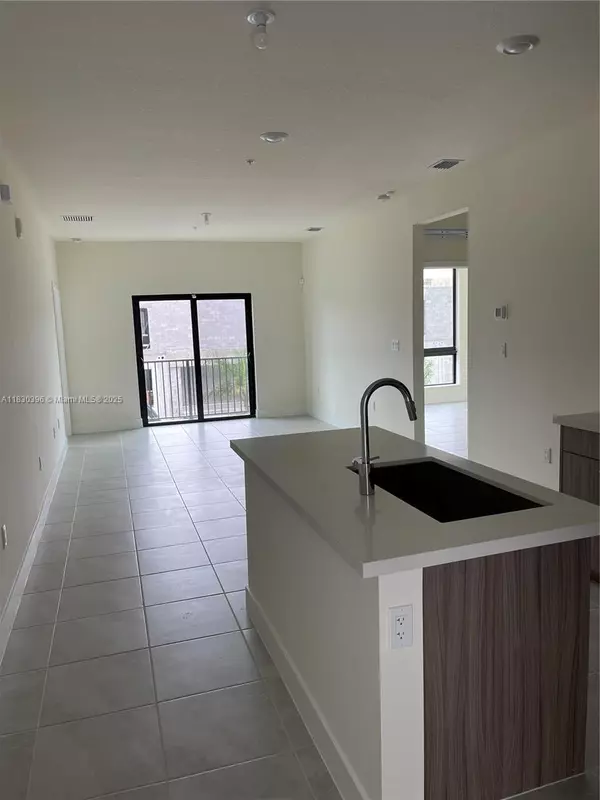 Doral, FL 33166,8265 NW 41 st #104