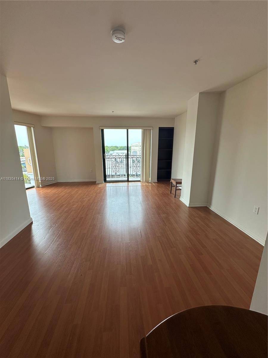 South Miami, FL 33143,5729 SW 72nd Ave #5729