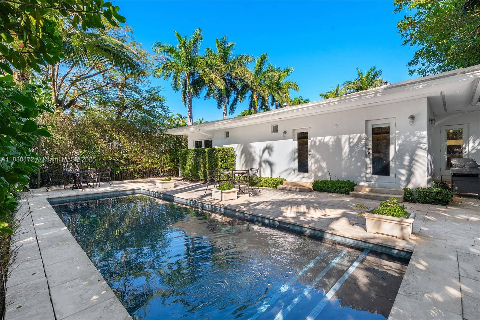 Miami Beach, FL 33140,6001 N Bay Rd