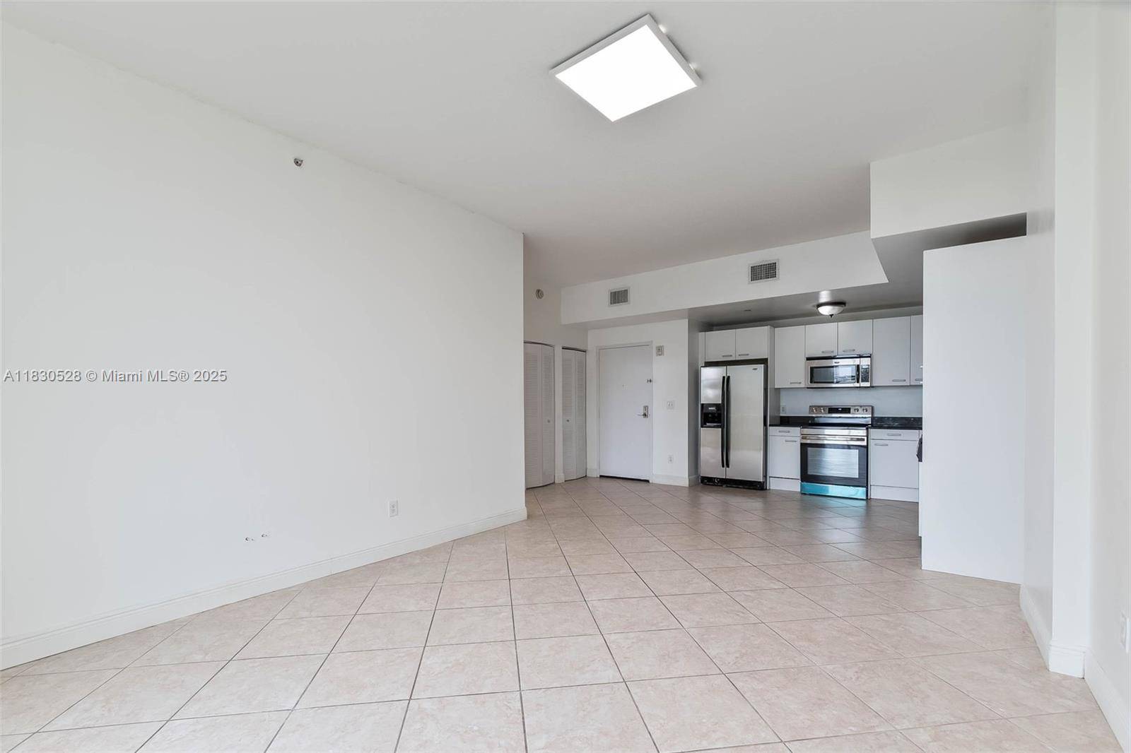 Miami, FL 33136,1350 NW 8th Ct #A4