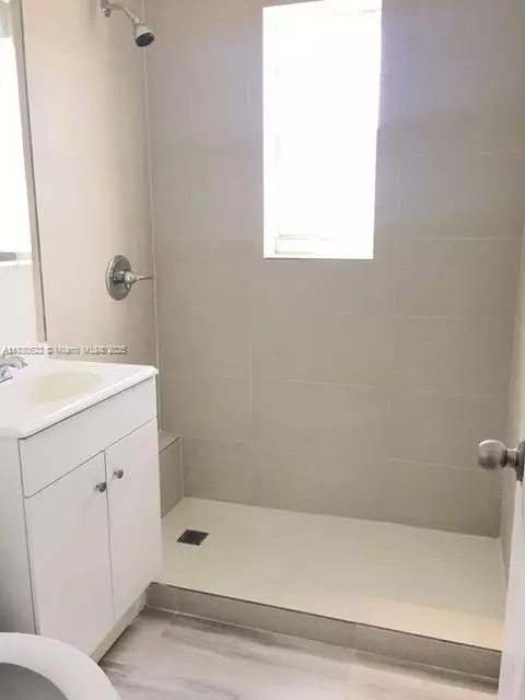 Miami, FL 33150,342 NW 84th Ter #342