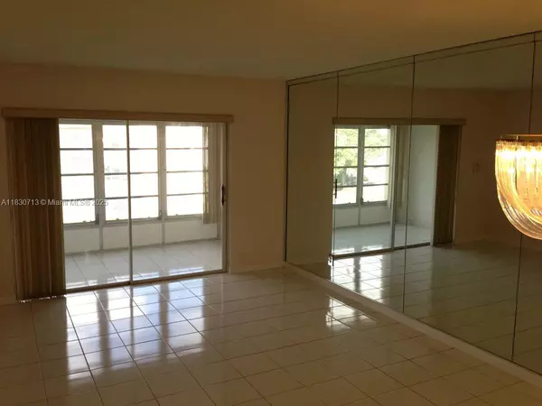 Tamarac, FL 33319,6070 NW 64th Ave #307