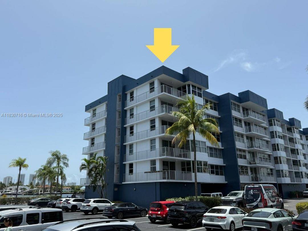 North Miami Beach, FL 33160,16570 NE 26th Ave #6B