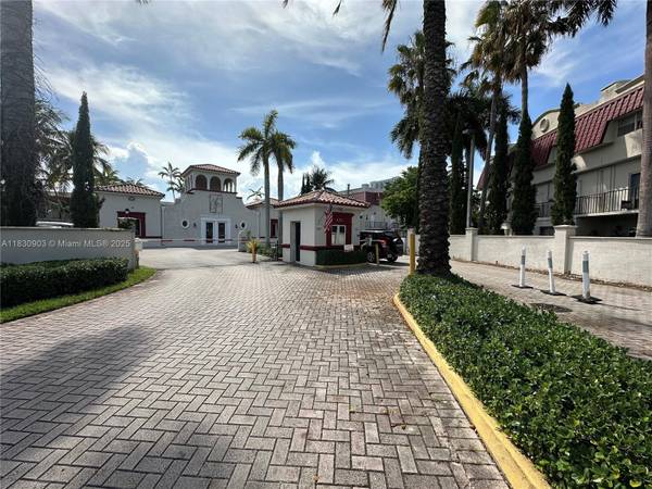 6707 N Kendall Dr #113, Pinecrest, FL 33156