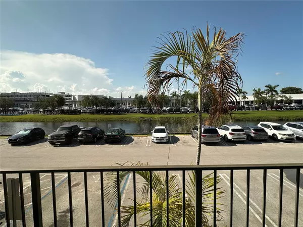 Pinecrest, FL 33156,6707 N Kendall Dr #113
