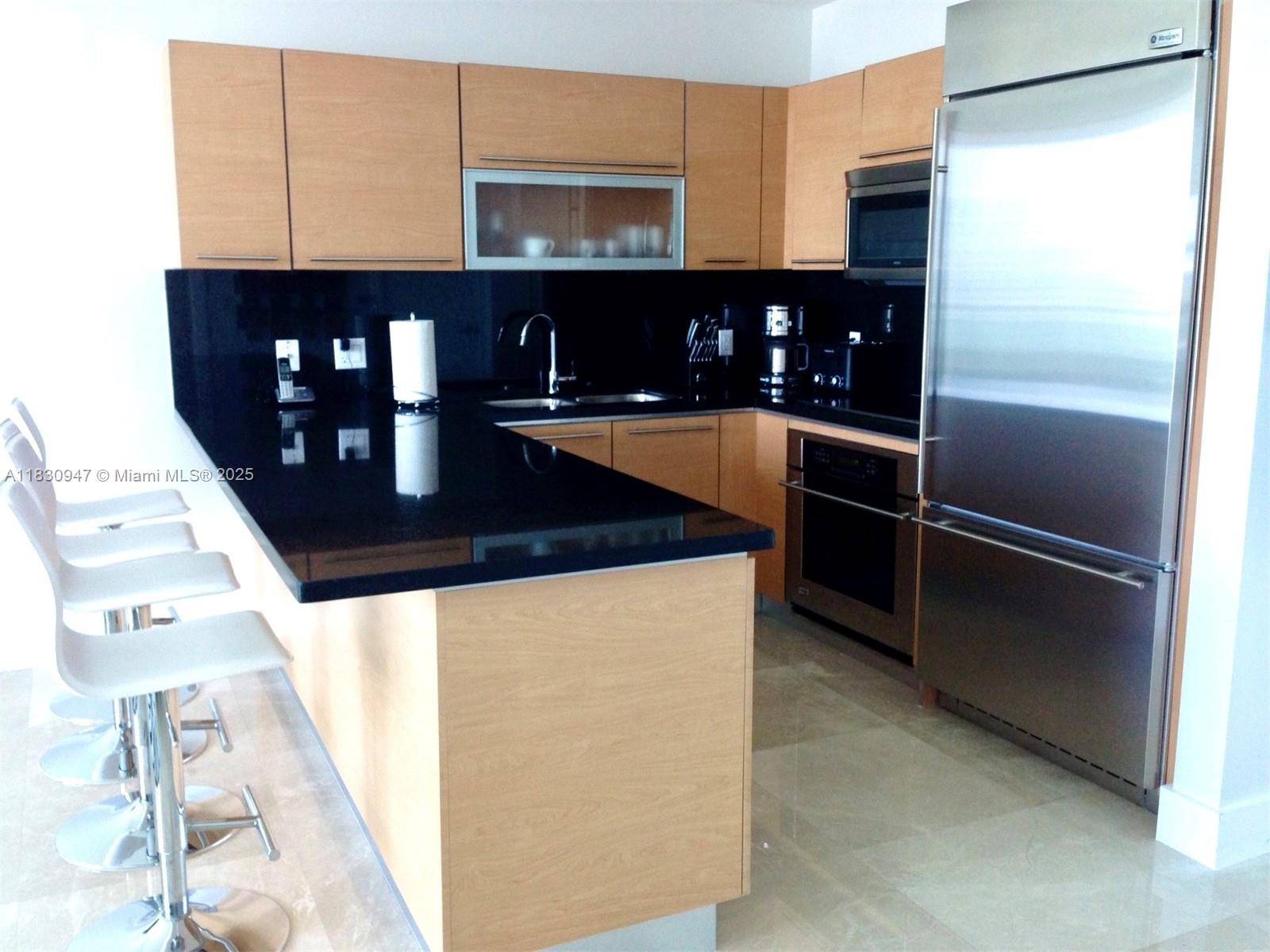 Miami, FL 33131,950 Brickell Bay Dr #5308
