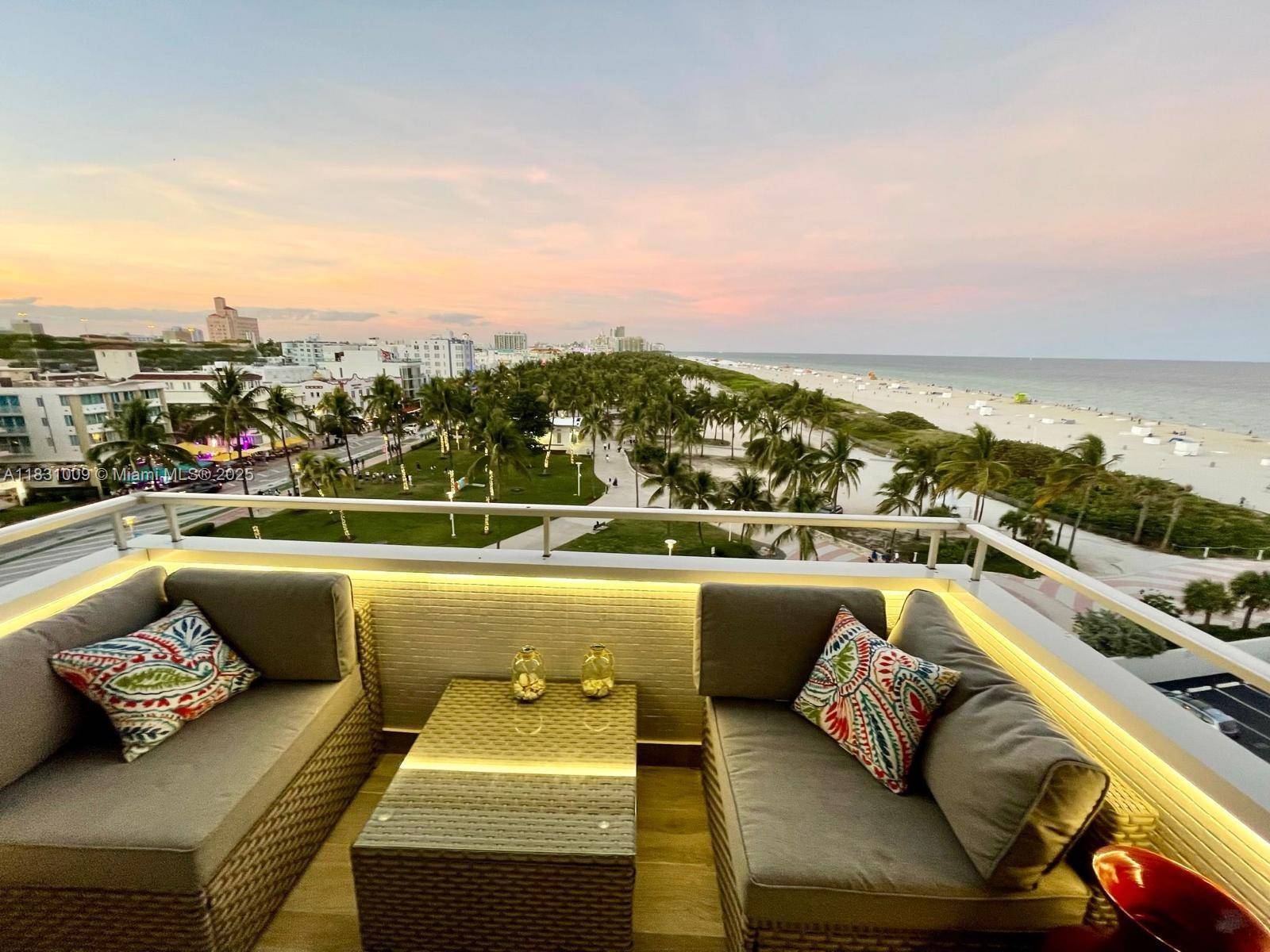 Miami Beach, FL 33139,465 Ocean Dr #821