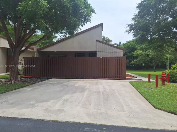 Boca Raton, FL 33428,22280 Timberly Dr #22280
