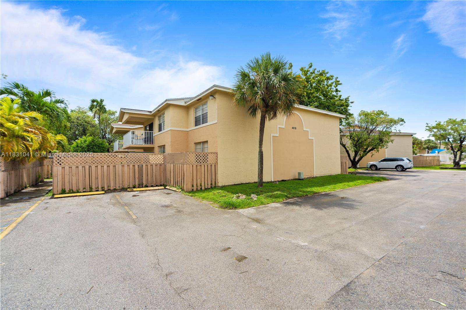 Doral, FL 33166,4610 NW 79th Ave #2B