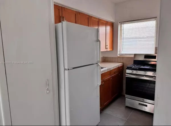 7717 Byron Ave #12A, Miami Beach, FL 33141