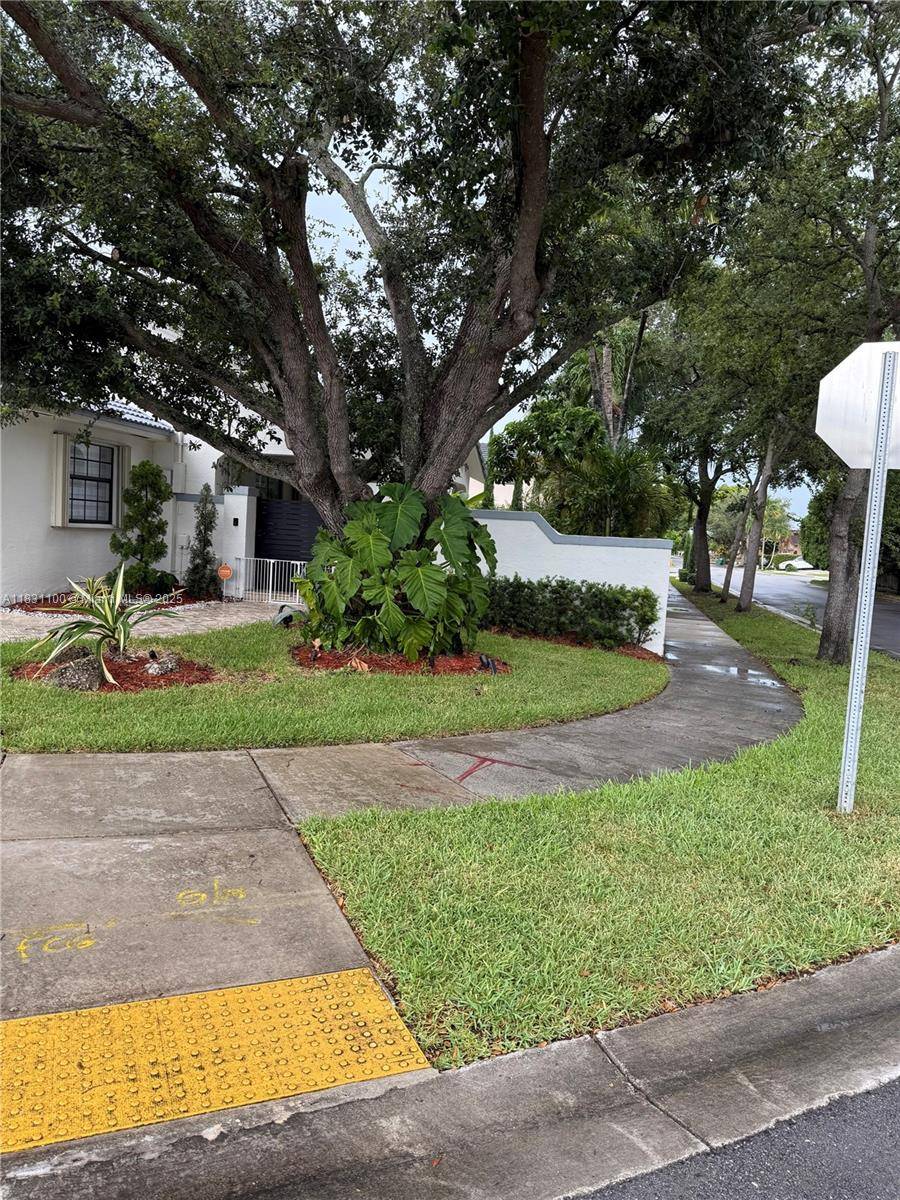 Miami Lakes, FL 33018,15158 NW 89th Ave