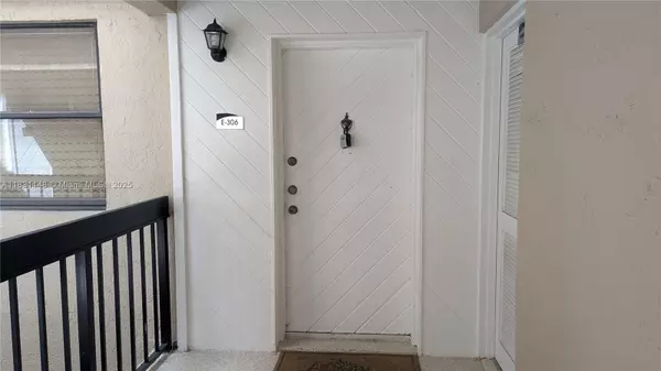 Miami, FL 33179,491 Ives Dairy Rd #306-5