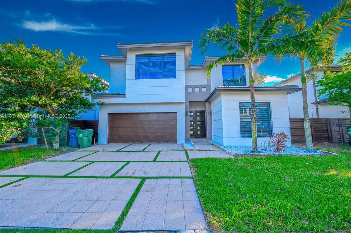 Miami, FL 33196,15976 SW 136th Ter #15976