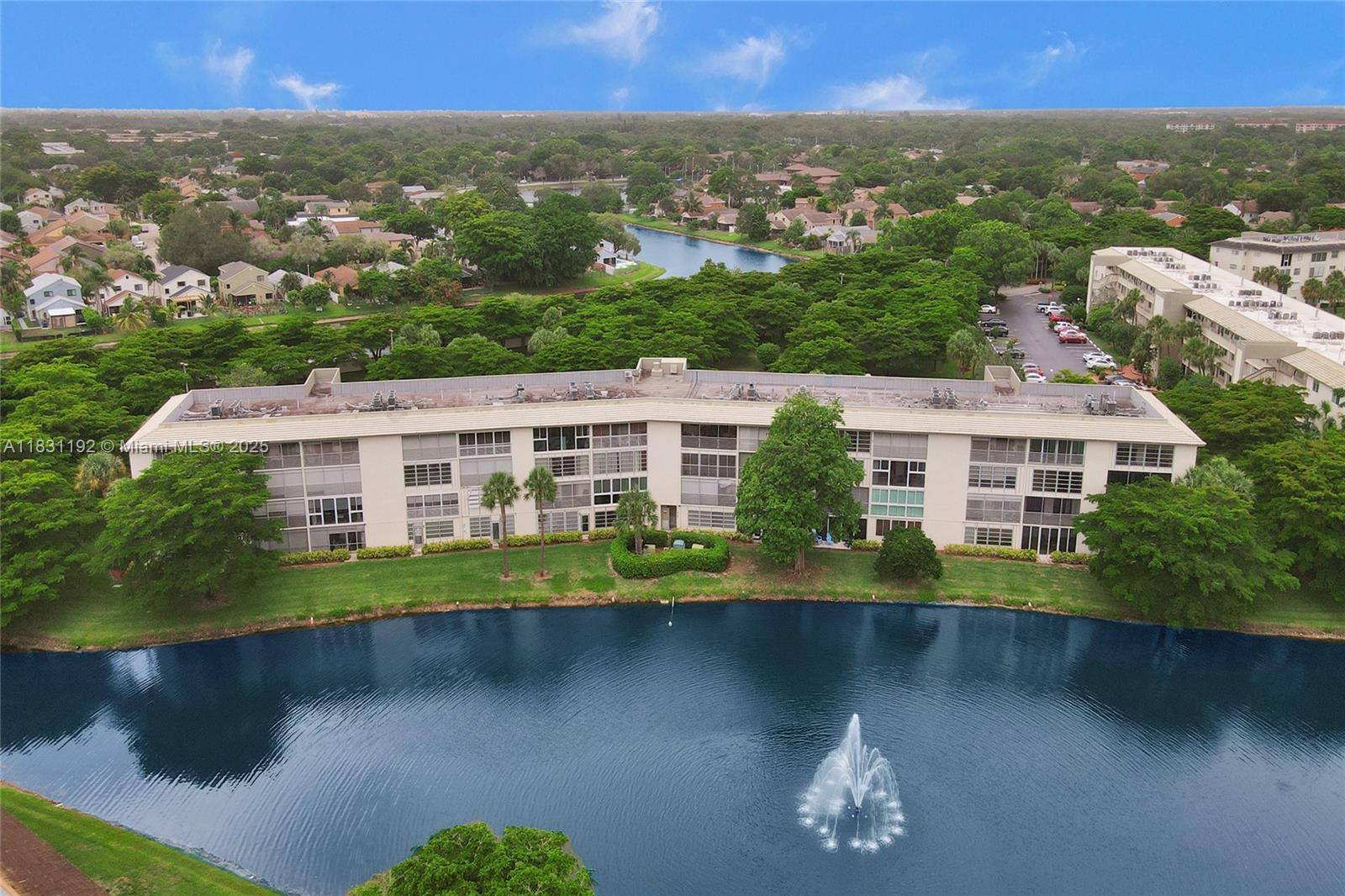 Coconut Creek, FL 33066,1805 Eleuthera Pt #J1