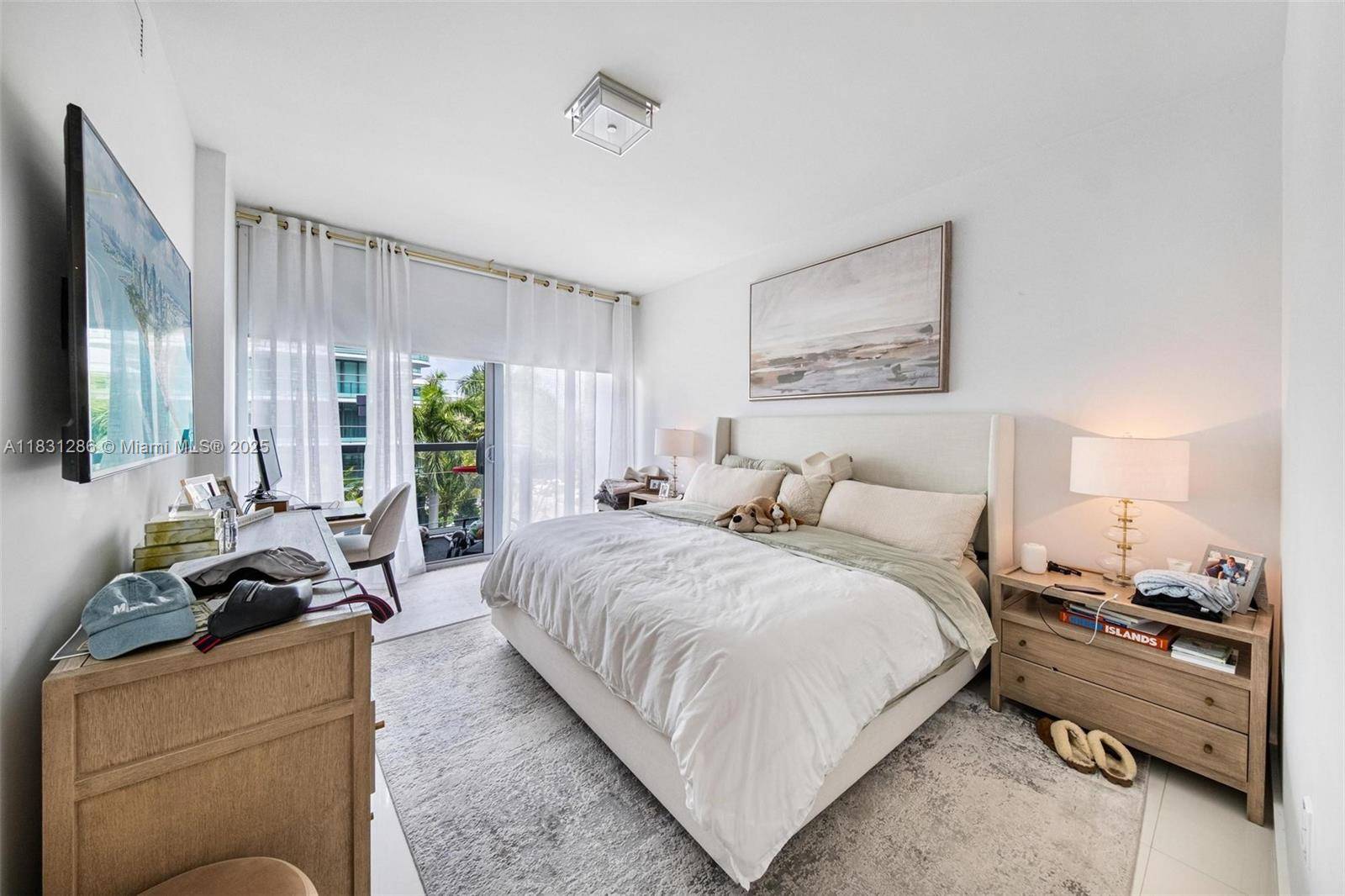 Bay Harbor Islands, FL 33154,9940 W Bay Harbor Dr #4B-S