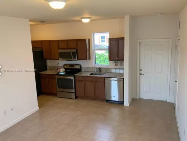 Miami, FL 33196,9197 SW 171st Ct #9197