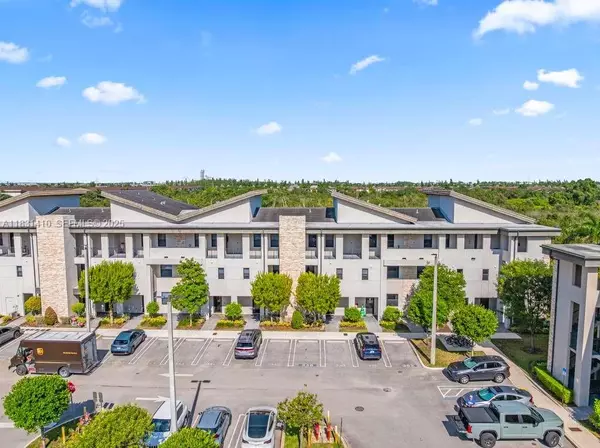 Doral, FL 33178,10419 NW 82nd St #12