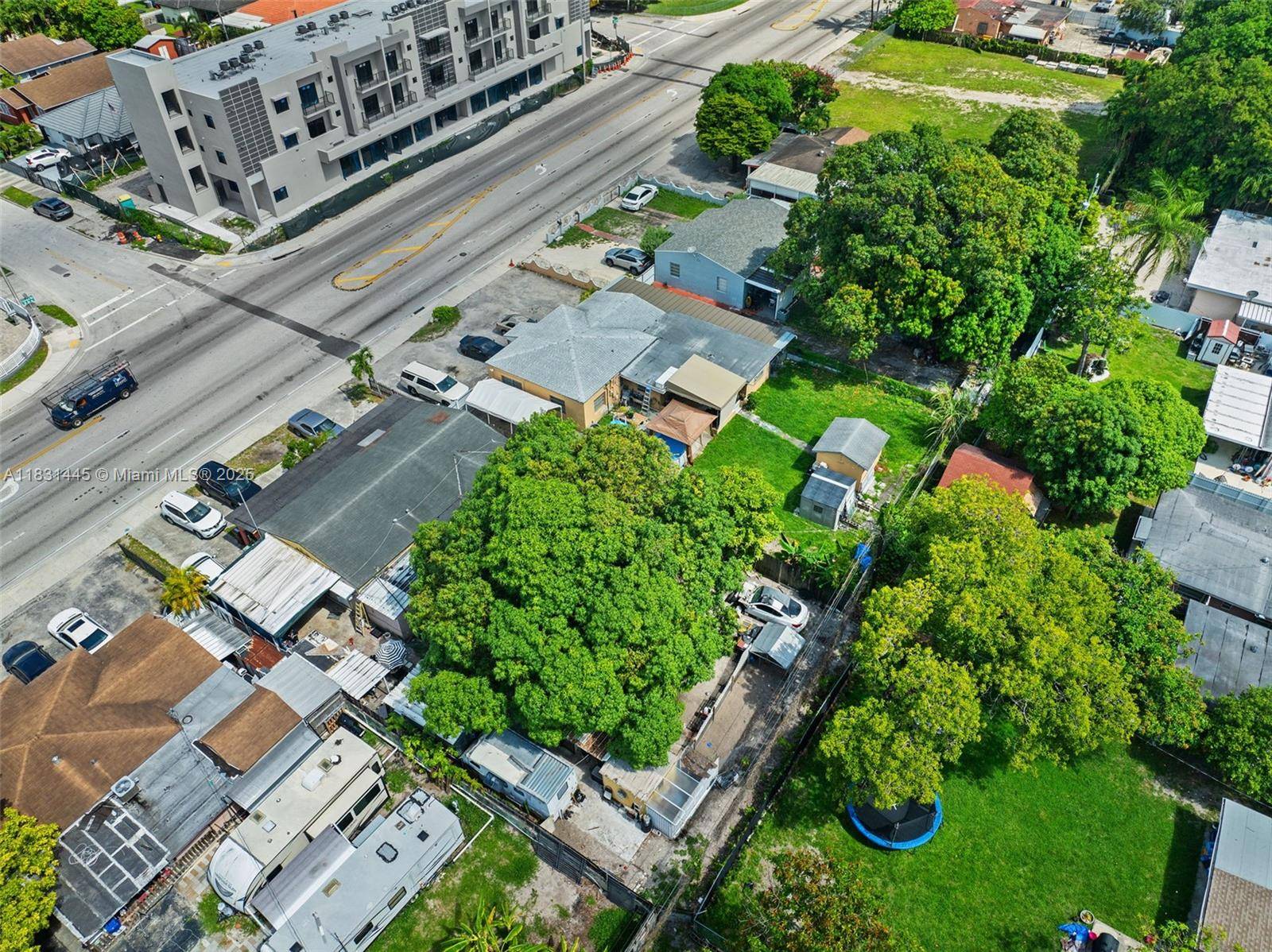 Hialeah, FL 33010,851 SE 8th Ave