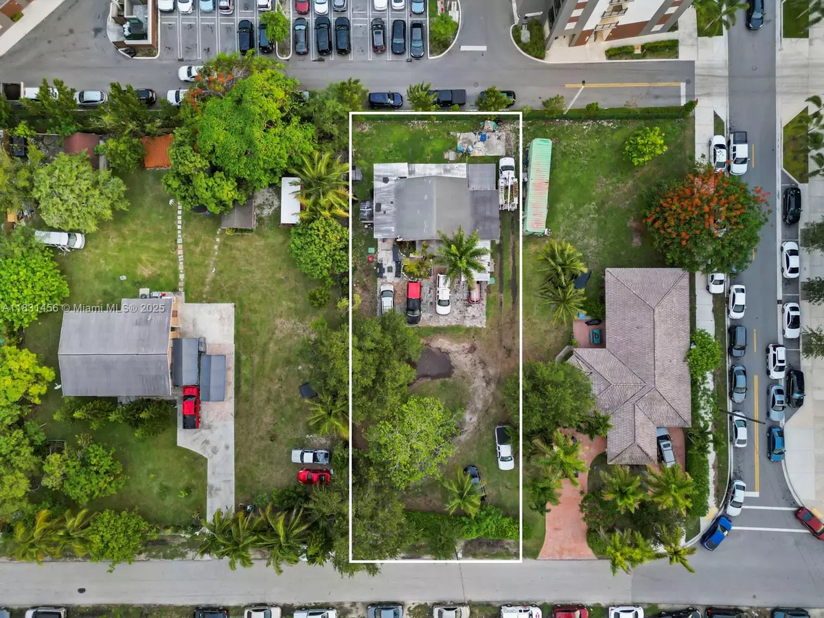 Homestead, FL 33032,14250 Henderson St
